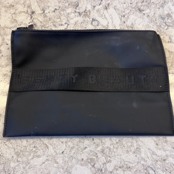 Pre- Owned Fenty Beauty Black Make-Up Bag - Picture 1 of 9
